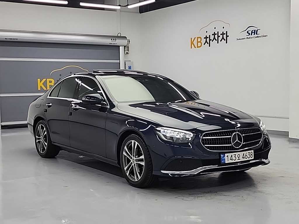 Mercedes Benz E class - Vista 4