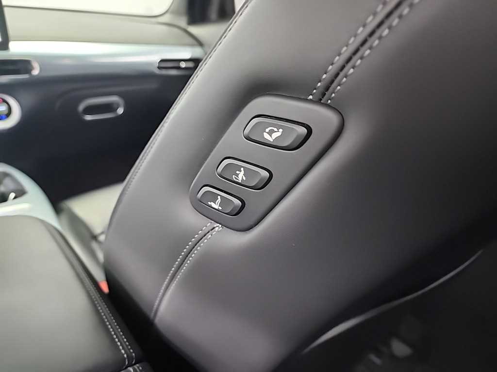 Genesis GV60 2022 Blanco - Importación desde Corea - HF Imports Iquique - Foto 13