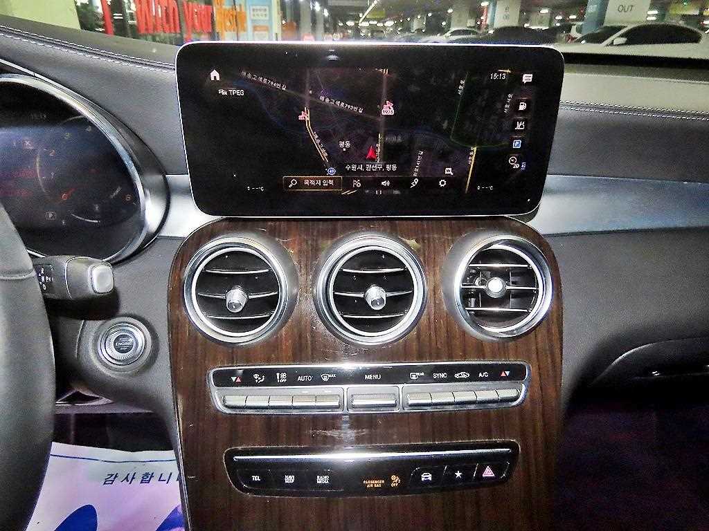 Mercedes Benz GLC Class - Vista 11