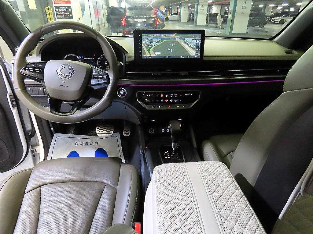 Ssangyong Rexton - Vista 10