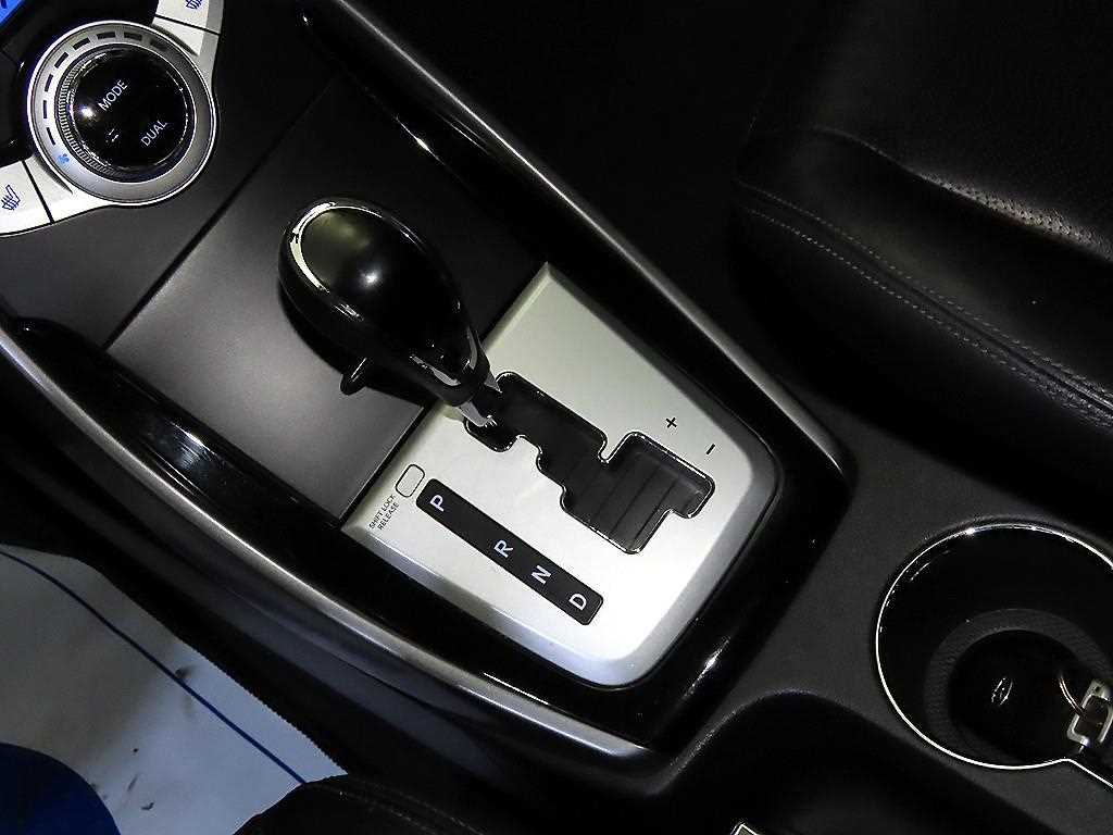 HYUNDAI Avante - Vista 11