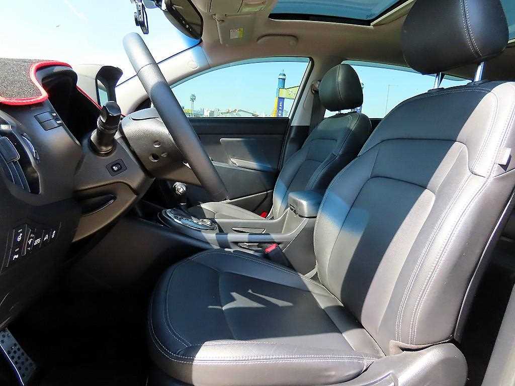 KIA Sportage - Vista 5