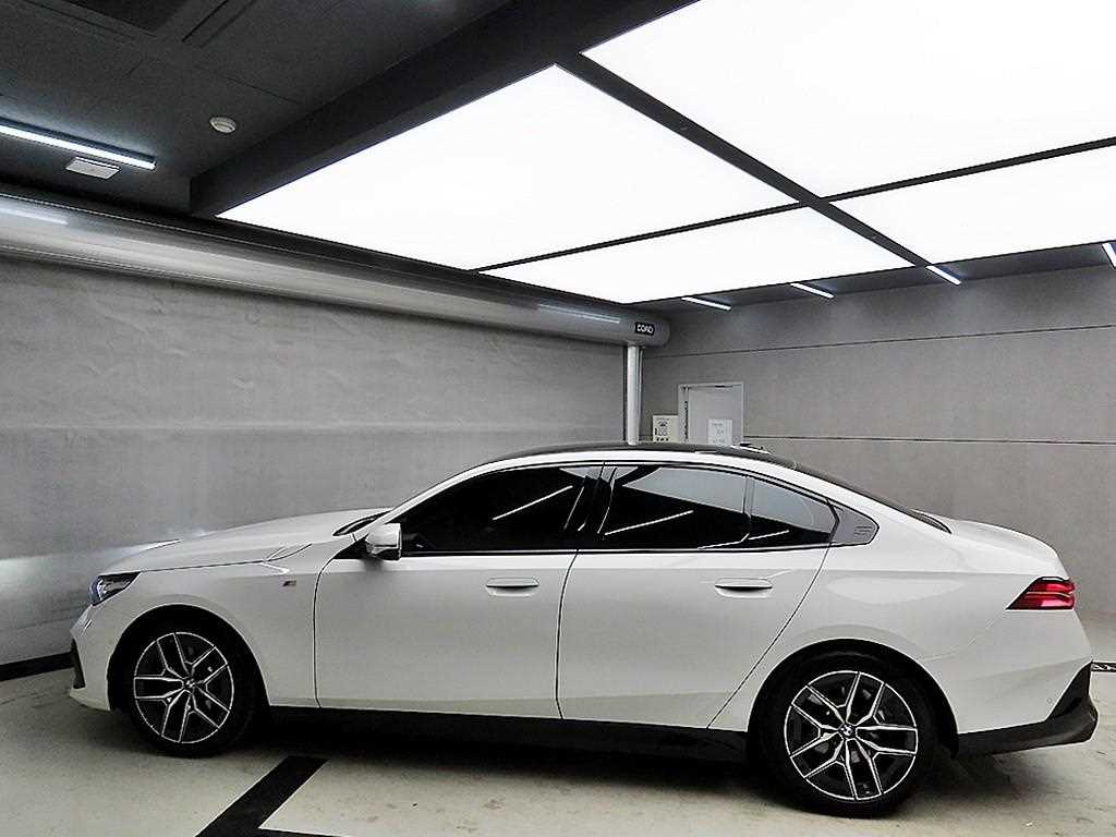 BMW 5 Series - Vista 4