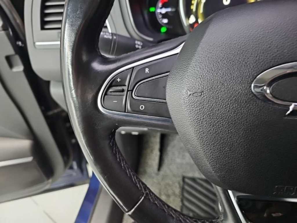 SAMSUNG QM6 - Vista 8