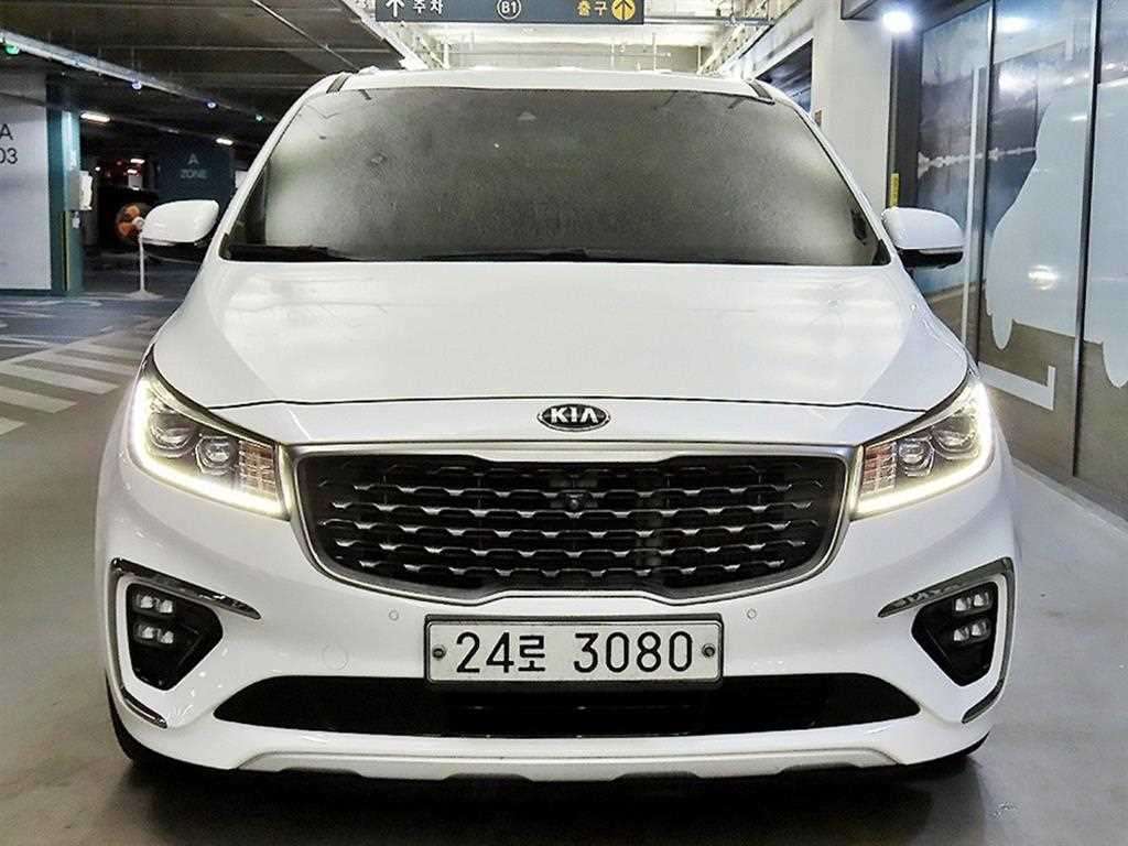 KIA Carnival - Vista 2