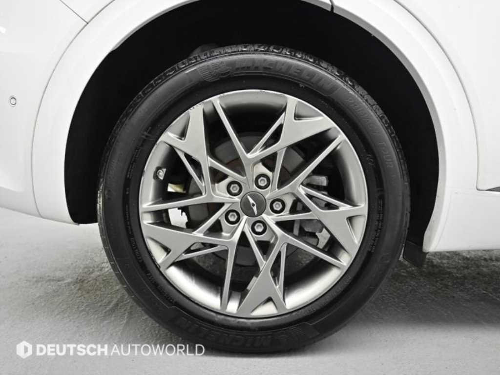 Genesis GV70 - Vista 5