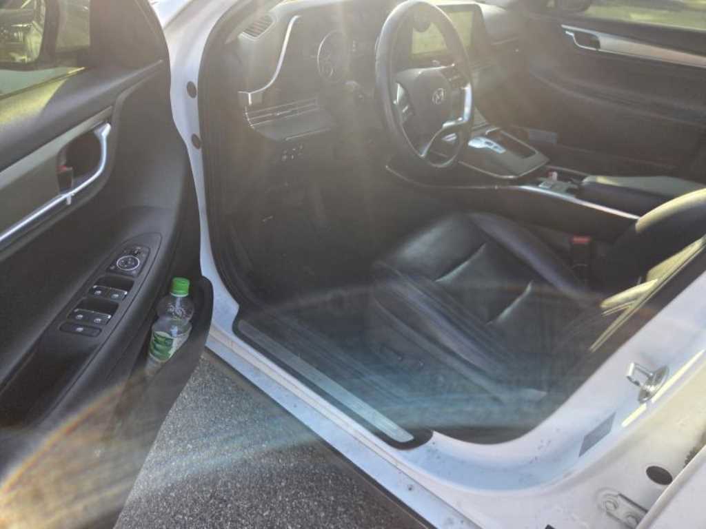 HYUNDAI Grandeur - Vista 4