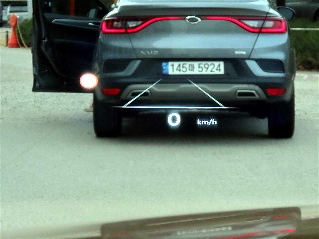 Genesis G80 - Vista 10