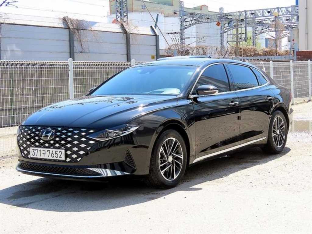 HYUNDAI Grandeur - Vista 2