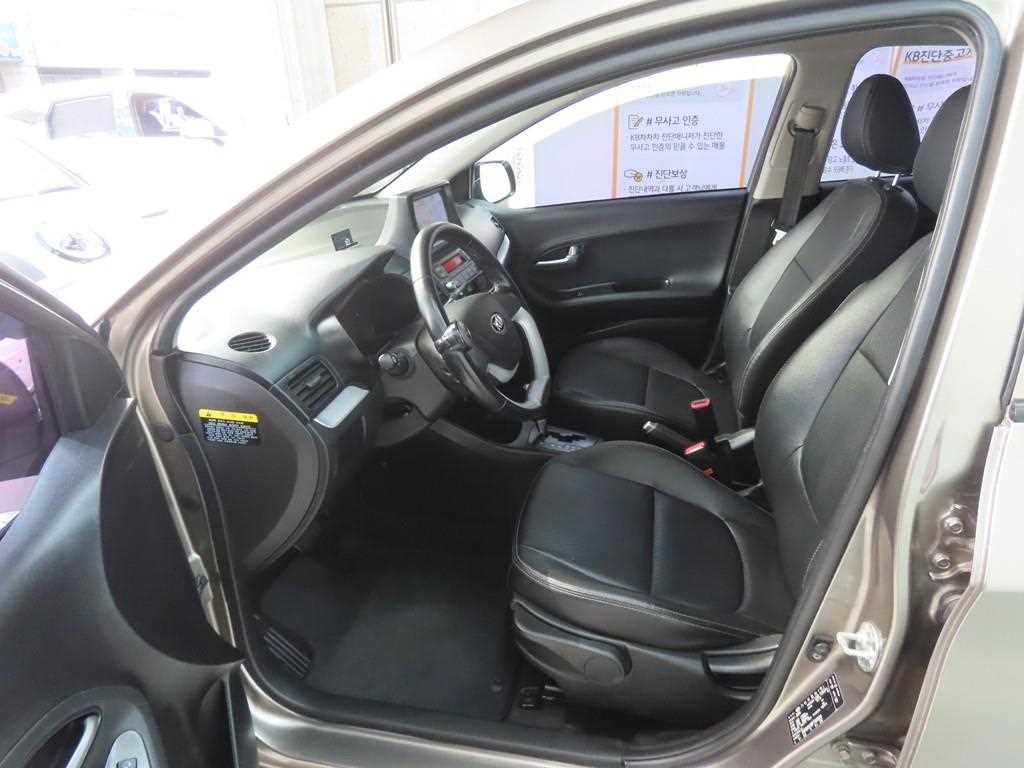 KIA Morning - Vista 5