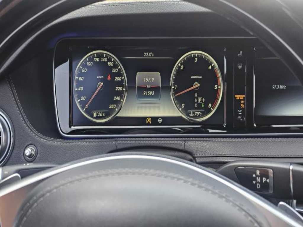 Mercedes Benz S Class - Vista 3