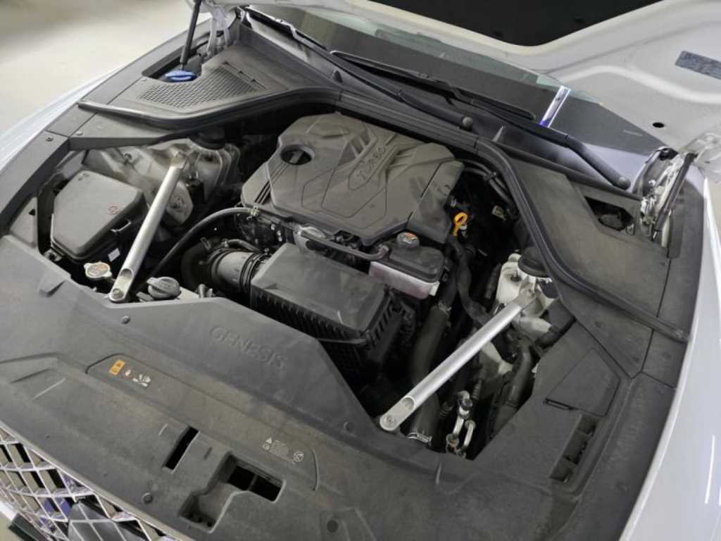 Genesis G80 - Vista 5