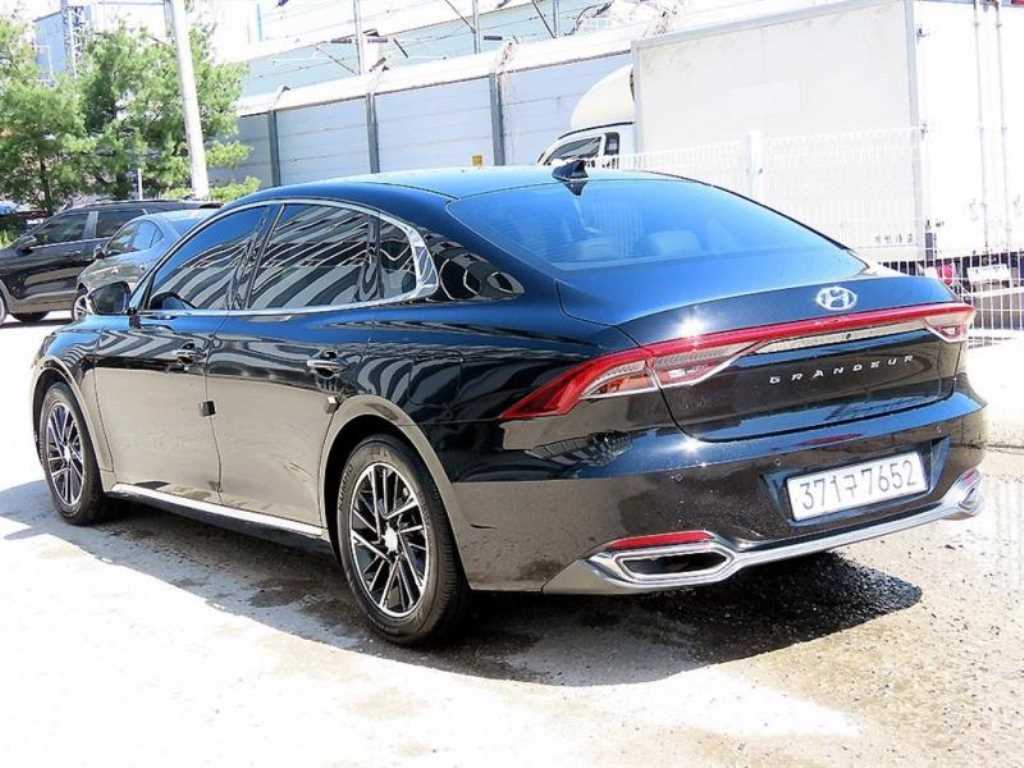 HYUNDAI Grandeur - Vista 3
