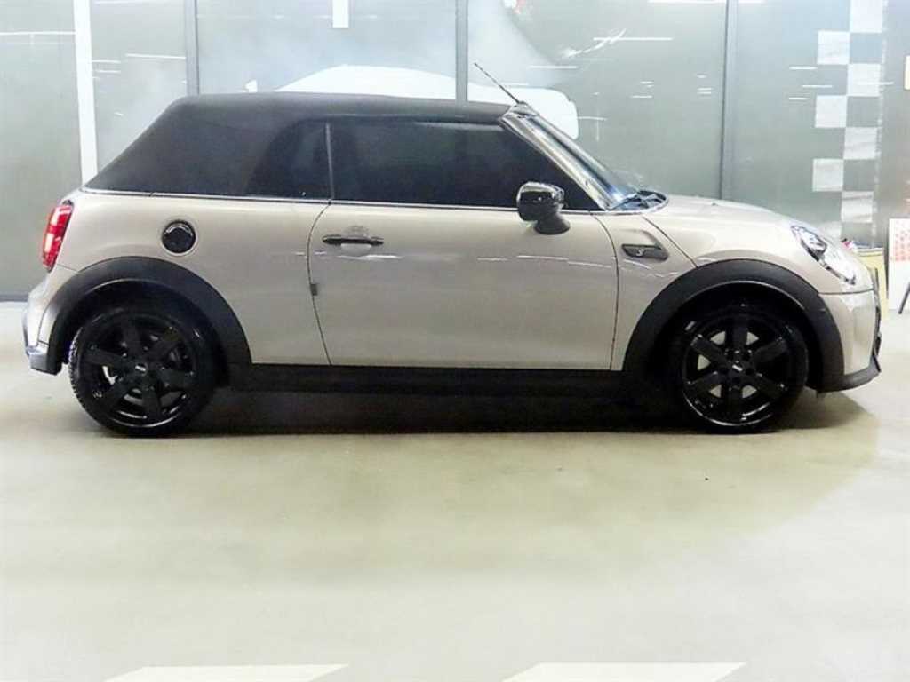 Mini Cooper Convertible - Vista 3