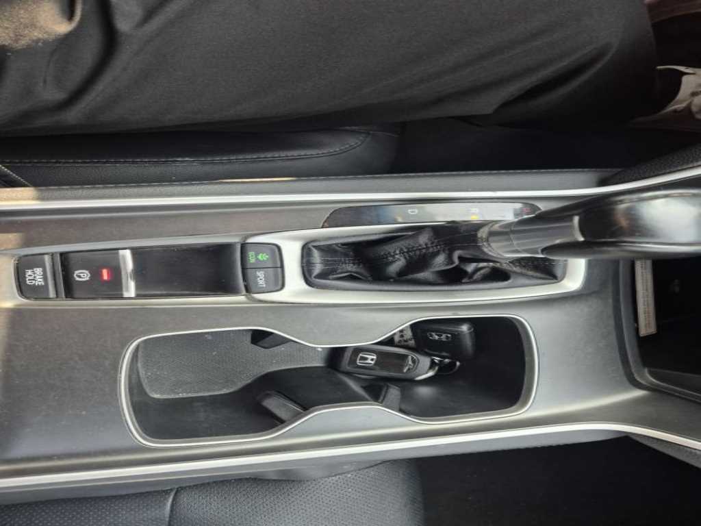 Honda Accord - Vista 12