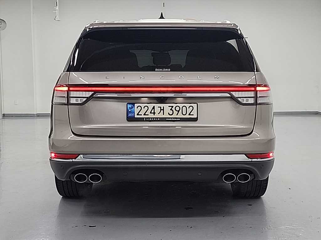 Lincoln Aviator - Vista 3