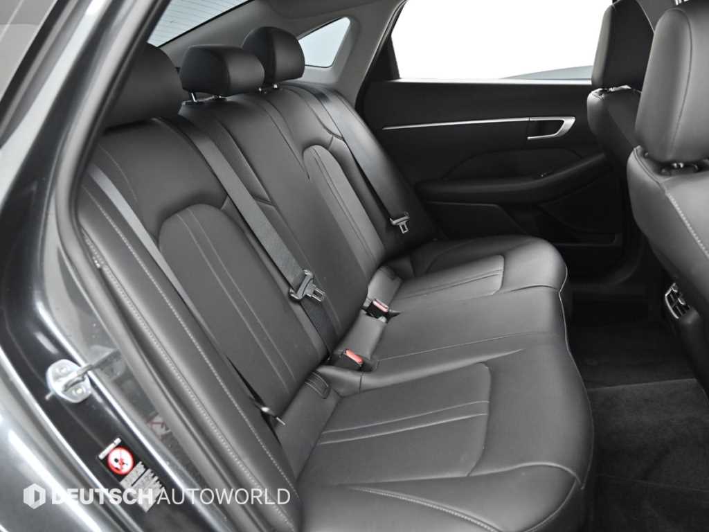 HYUNDAI Sonata - Vista 12