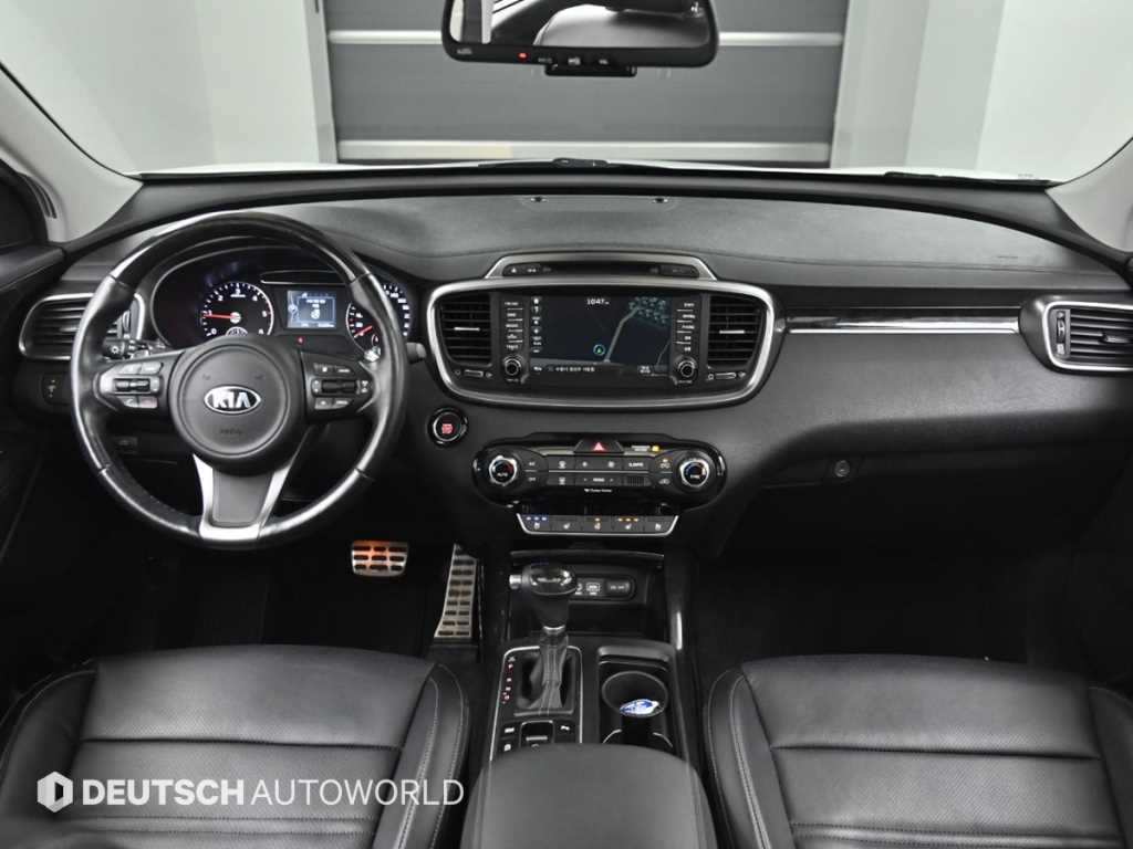 KIA Sorento - Vista 8