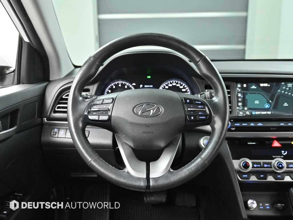 HYUNDAI Avante 2019 Blanco - Importación desde Corea - HF Imports Iquique - Foto 13