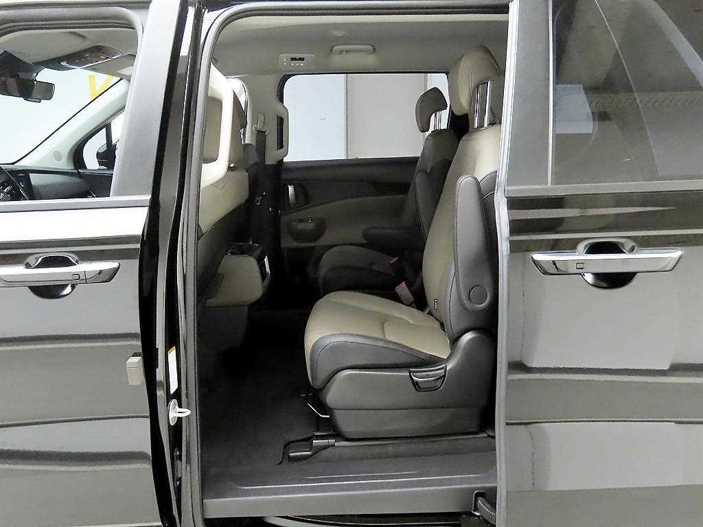 KIA Carnival 2025 Negro - Importación desde Corea - HF Imports Iquique - Foto 13