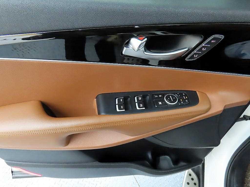 KIA Sorento - Vista 11