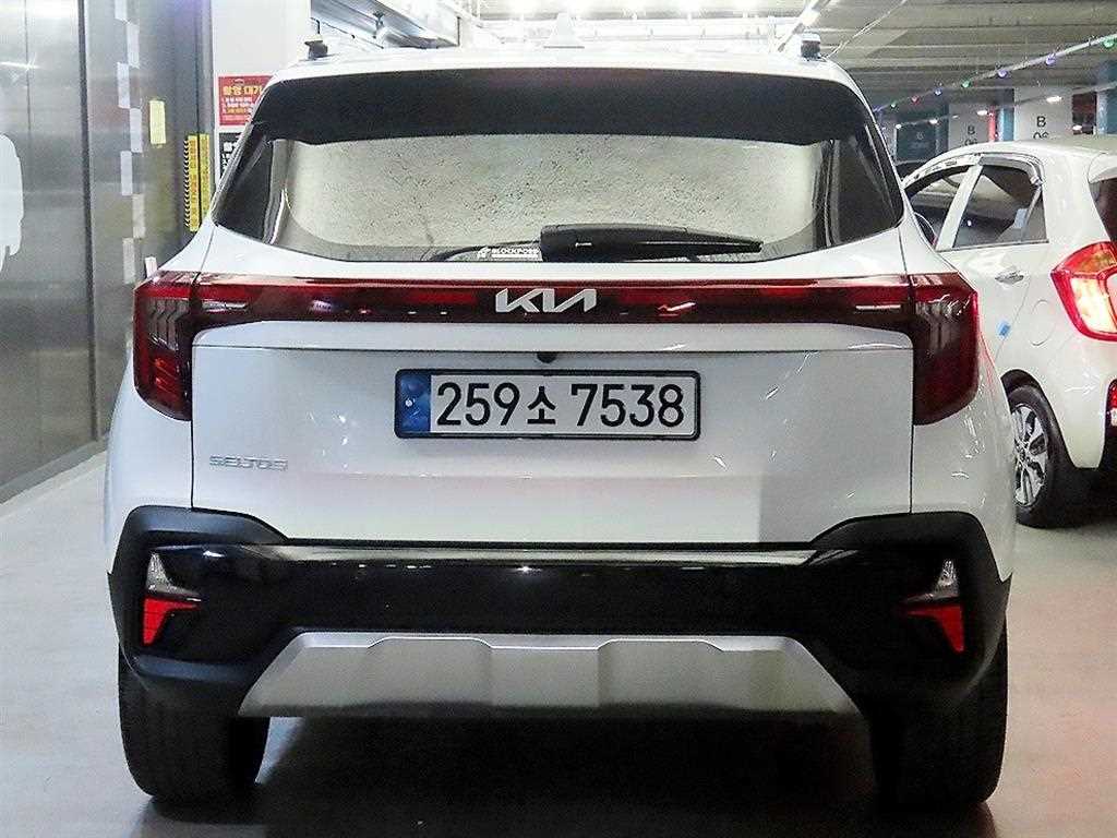KIA Seltos - Vista 5