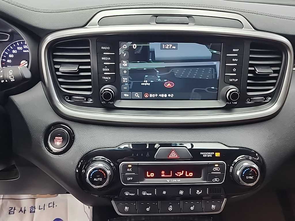 KIA Sorento - Vista 10