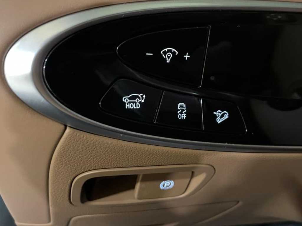 Genesis GV70 2025 Blanco - Importación desde Corea - HF Imports Iquique - Foto 14