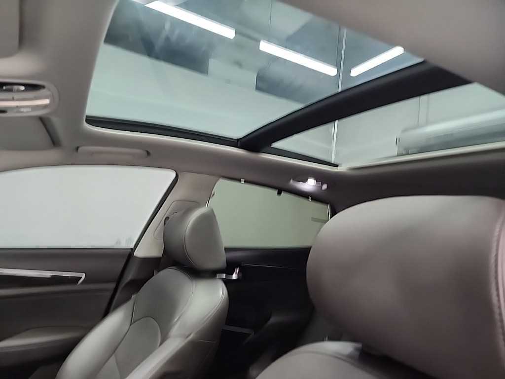 KIA K7 2017 Negro - Importación desde Corea - HF Imports Iquique - Foto 16