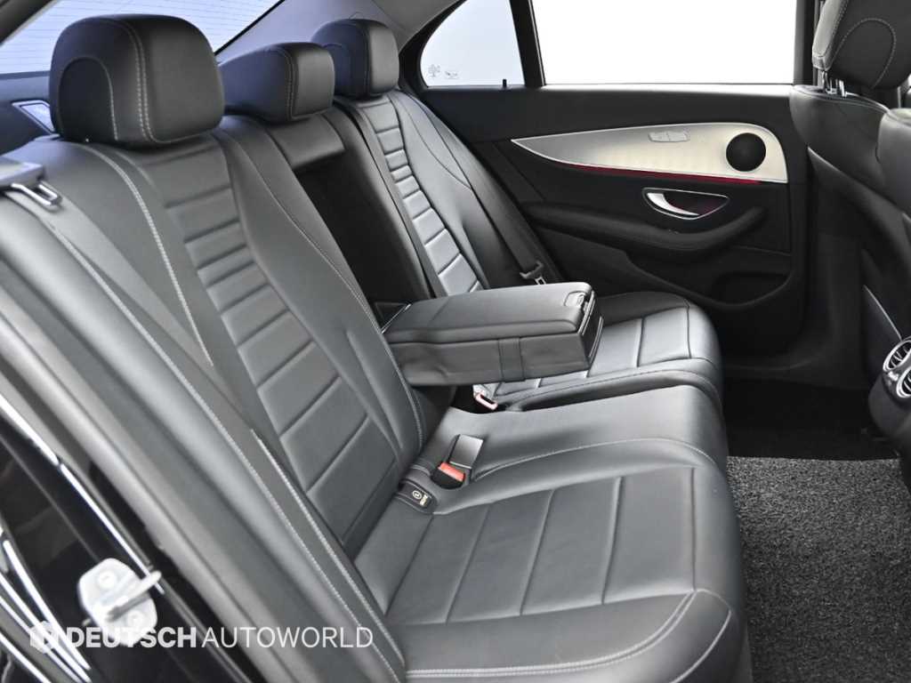 Mercedes Benz E class - Vista 12