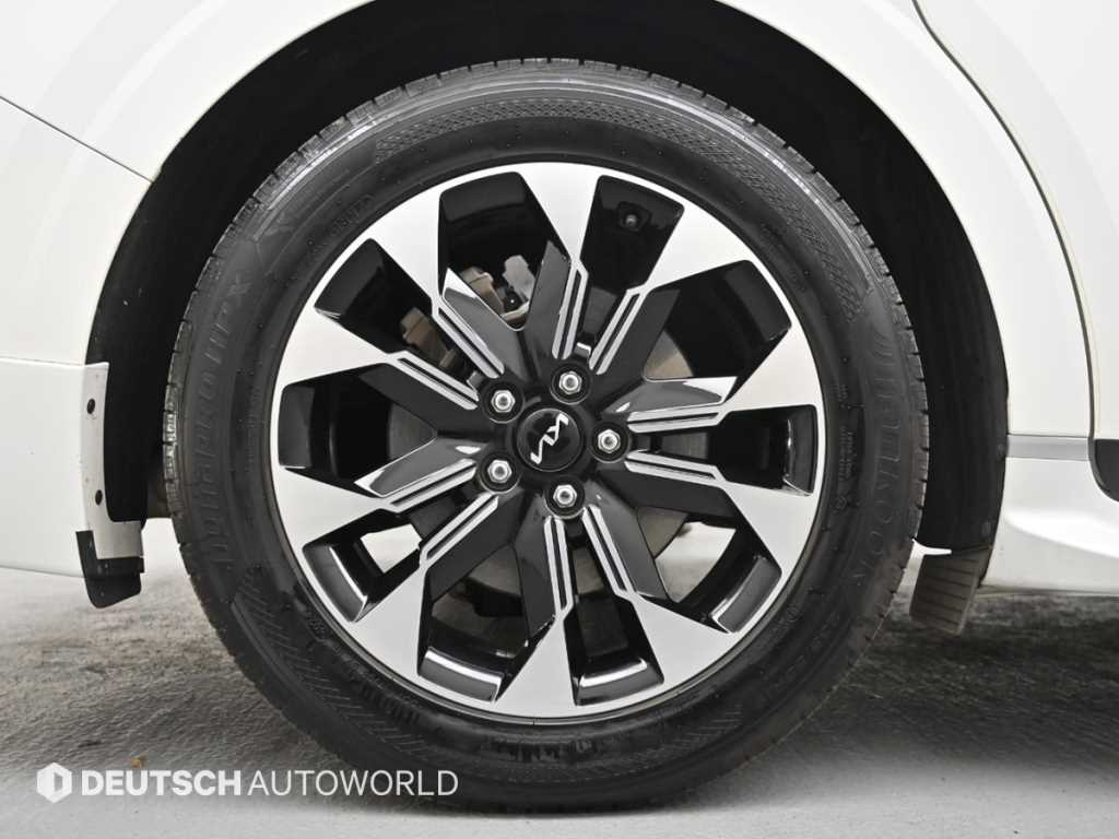 KIA Carnival - Vista 5