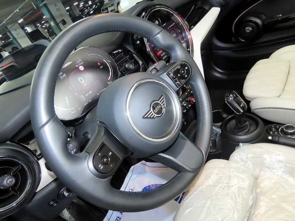 Mini Cooper Convertible - Vista 11