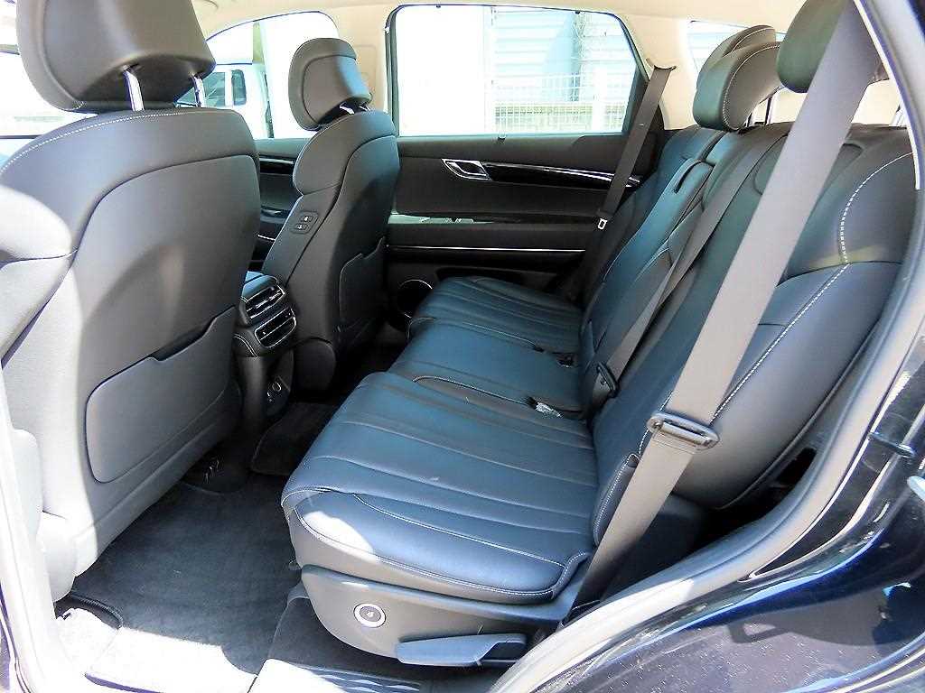 Genesis GV80 - Vista 6