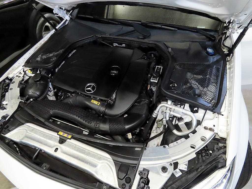 Mercedes Benz C Class 2021 Blanco - Importación desde Corea - HF Imports Iquique - Foto 19