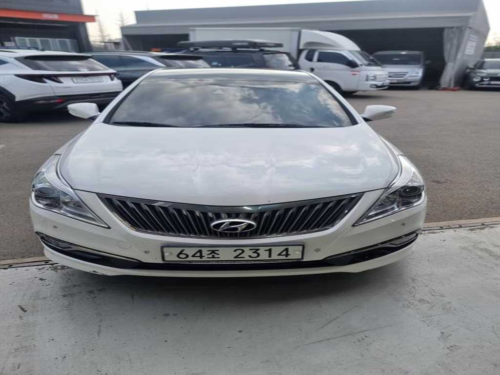 HYUNDAI Grandeur - Vista 9