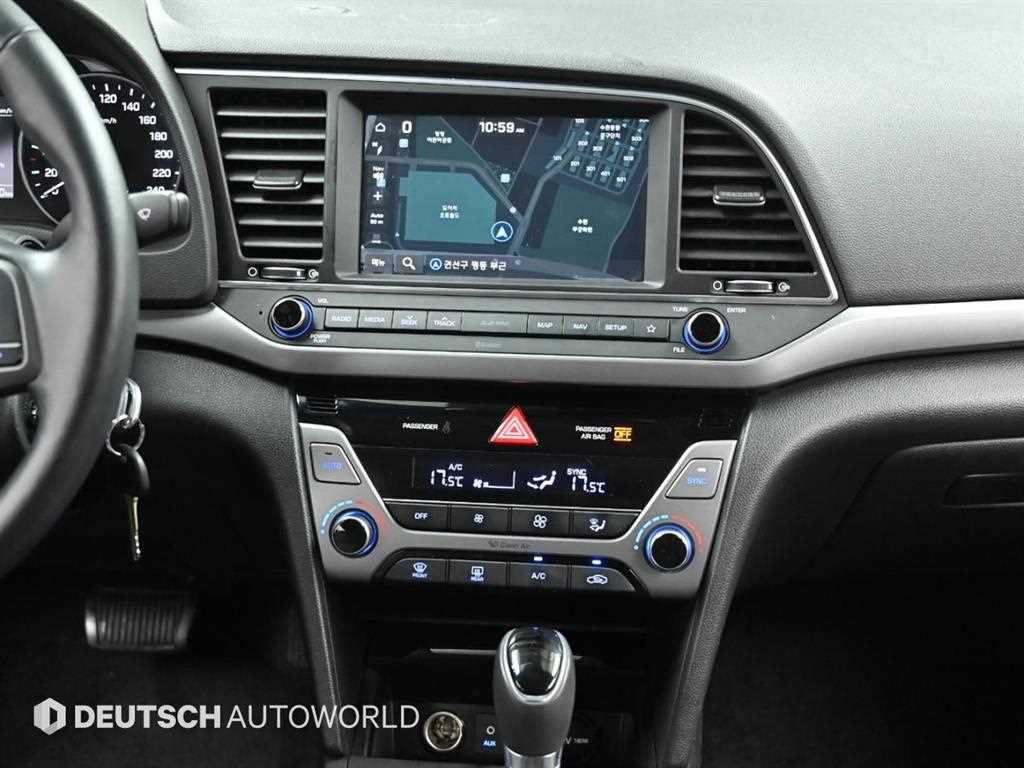 HYUNDAI Avante 2018 Negro - Importación desde Corea - HF Imports Iquique - Foto 14