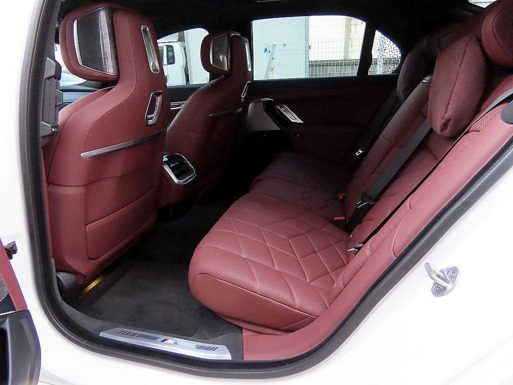 BMW 7 Series - Vista 6