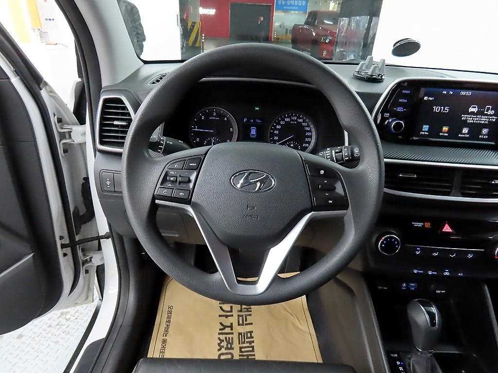 HYUNDAI Tucson - Vista 9