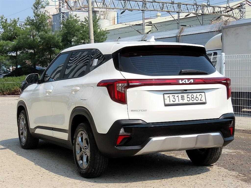 KIA Seltos - Vista 3