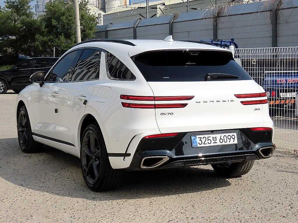 Genesis GV70 - Vista 3