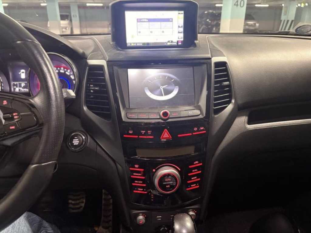 Ssangyong Tivoli - Vista 6