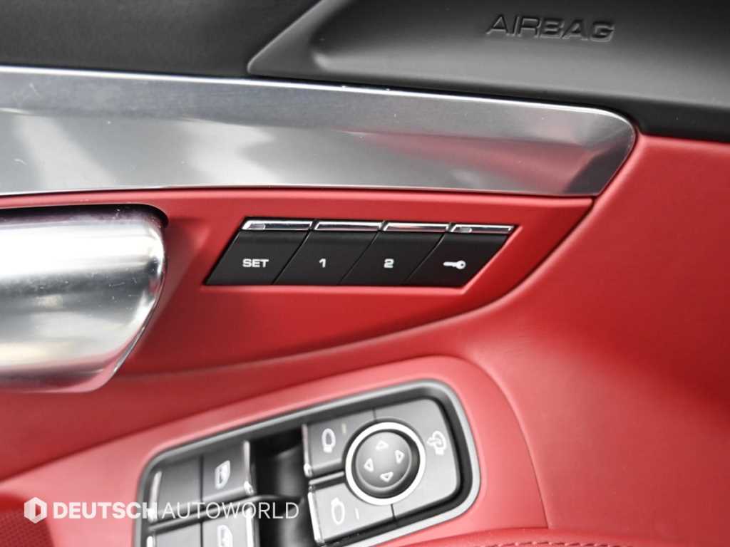 Porsche 718 - Vista 12