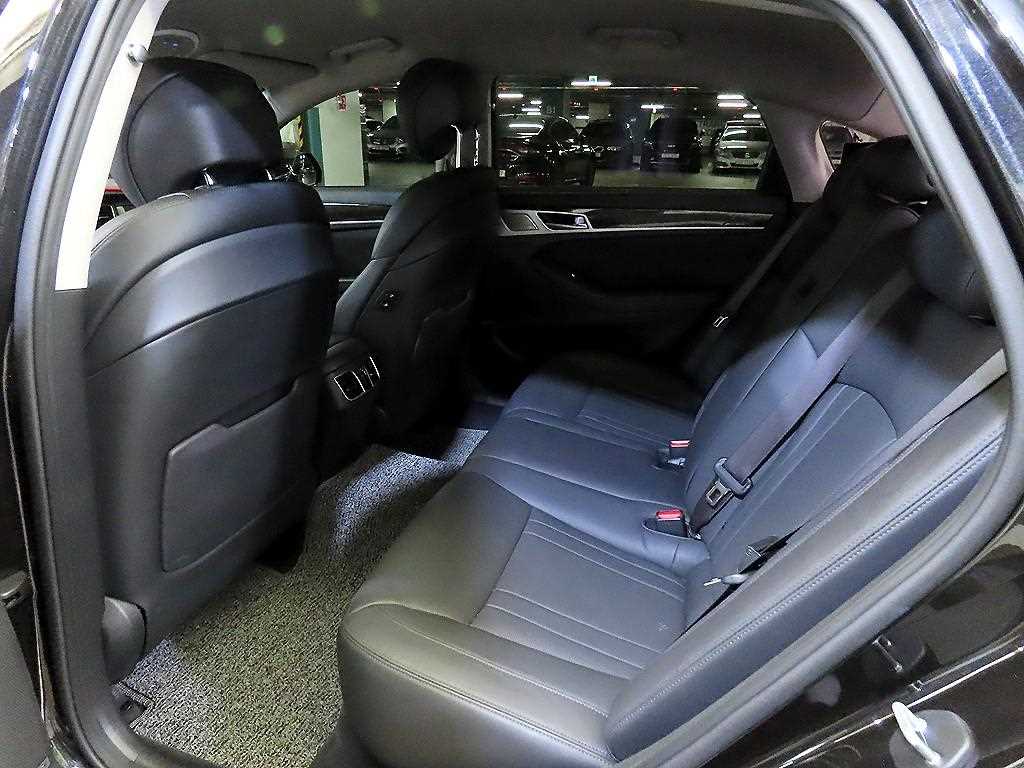 Genesis G80 - Vista 7