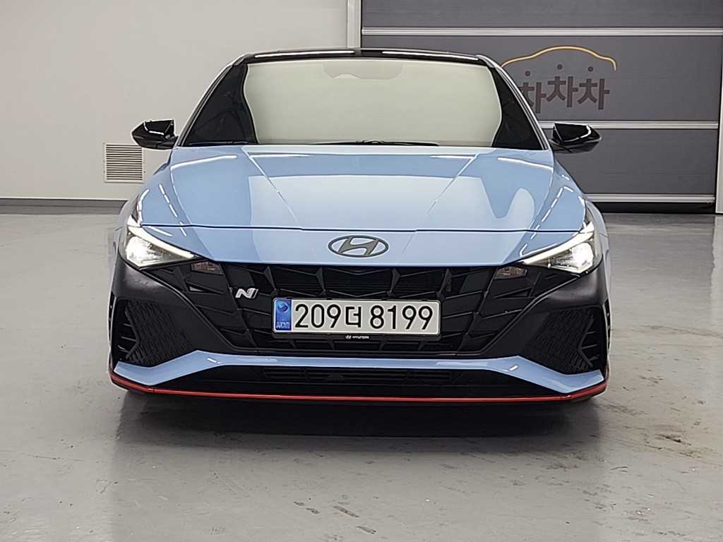 HYUNDAI Avante - Vista 2