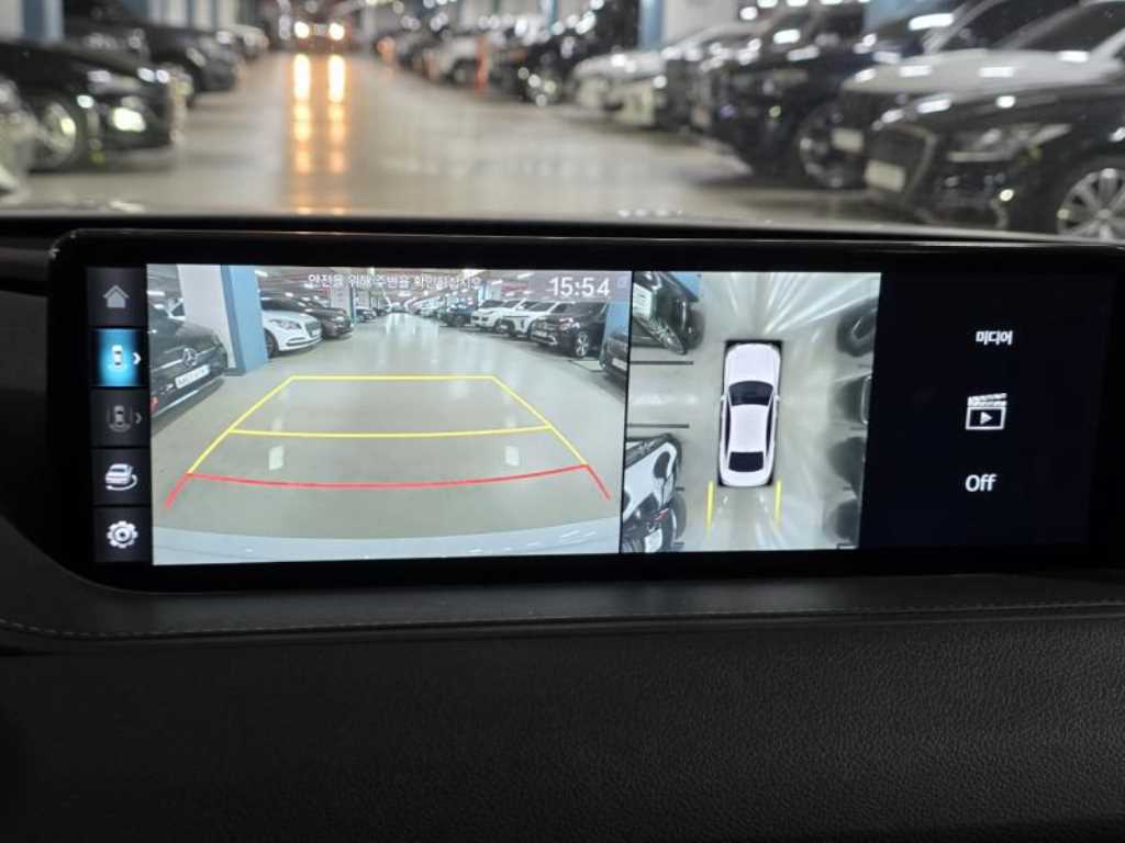 Genesis G80 - Vista 12