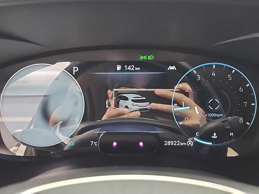 Genesis G70 - Vista 6