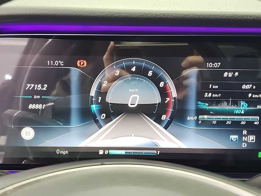 Mercedes Benz E class - Vista 6