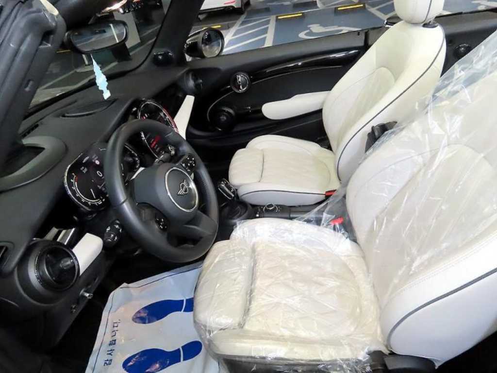 Mini Cooper Convertible - Vista 10