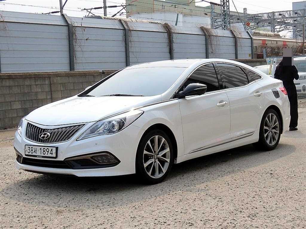 HYUNDAI Grandeur - Vista 2