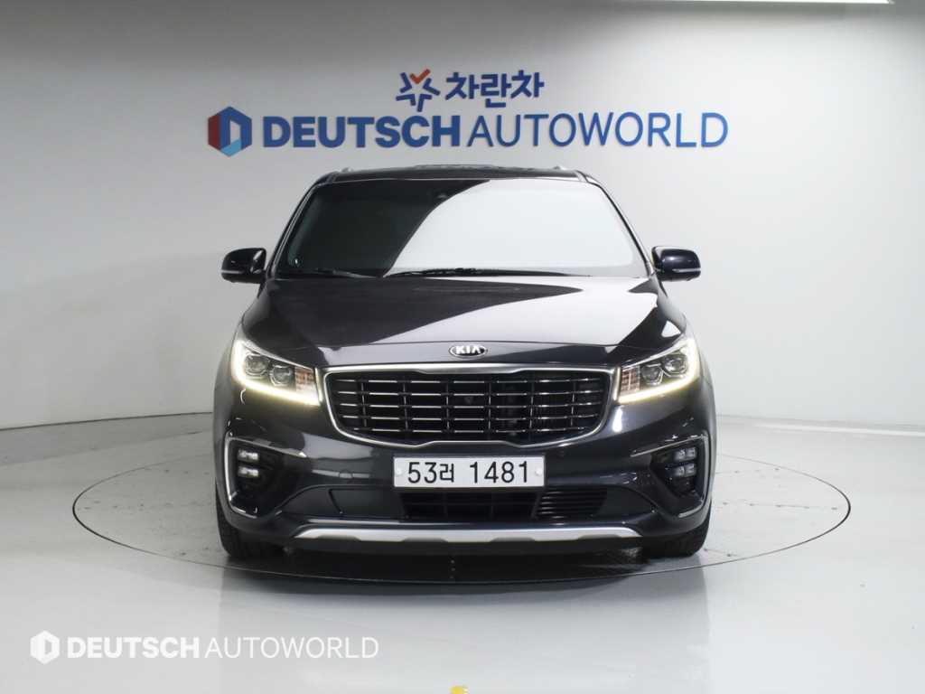 KIA Carnival - Vista 3